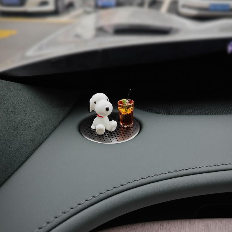 Car Accessories Girl - 2026년 신상 스누피 자동차 스크린 장식